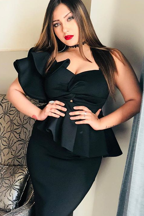Aashika Bhatia wearing black dress in hot pose